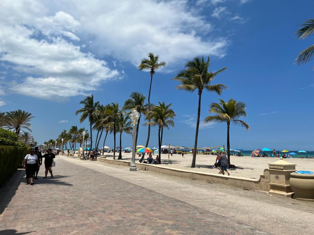 The Pearl Beachside Apartments On Hollywood Beach מראה חיצוני תמונה